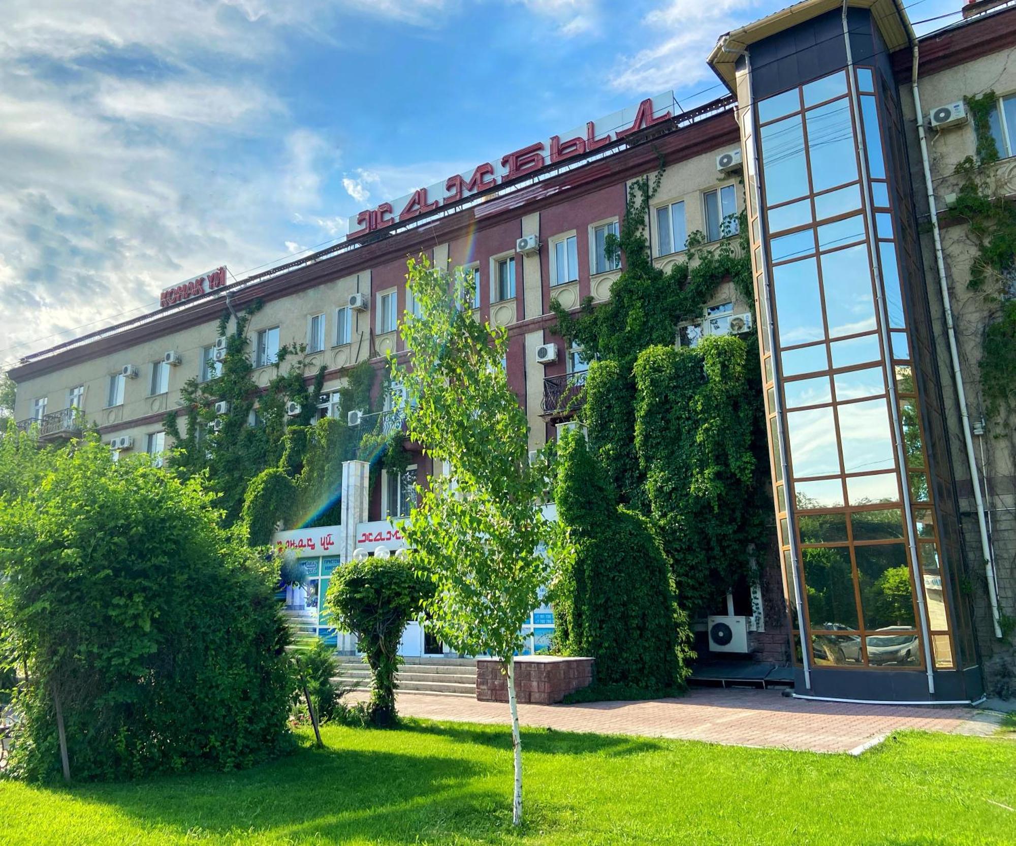 Hotel Zhambyl Taraz Eksteriør bilde