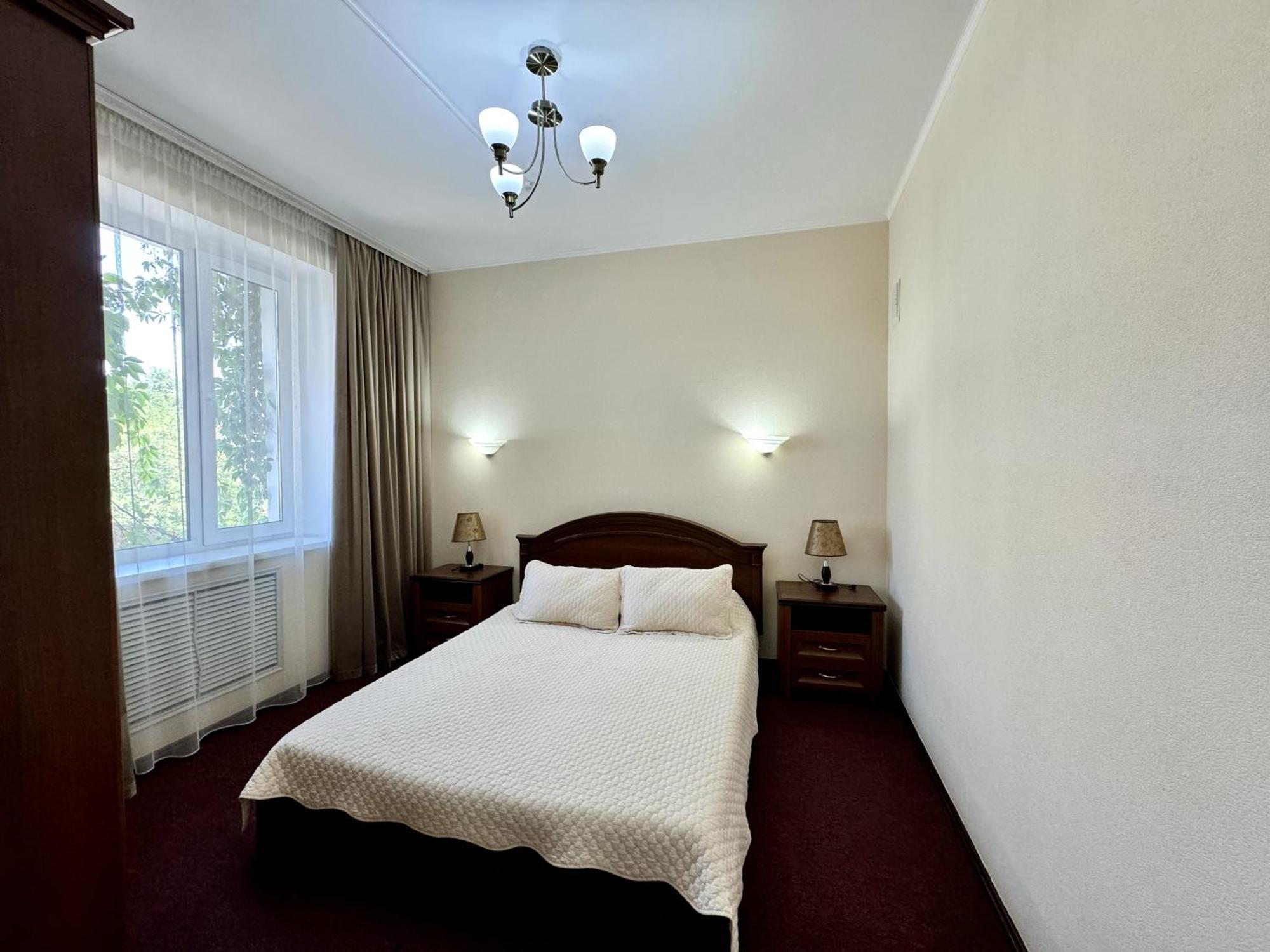 Hotel Zhambyl Taraz Eksteriør bilde
