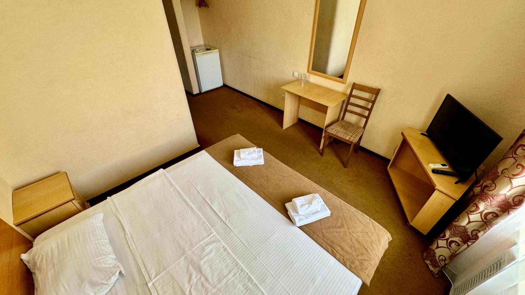Hotel Zhambyl Taraz Eksteriør bilde