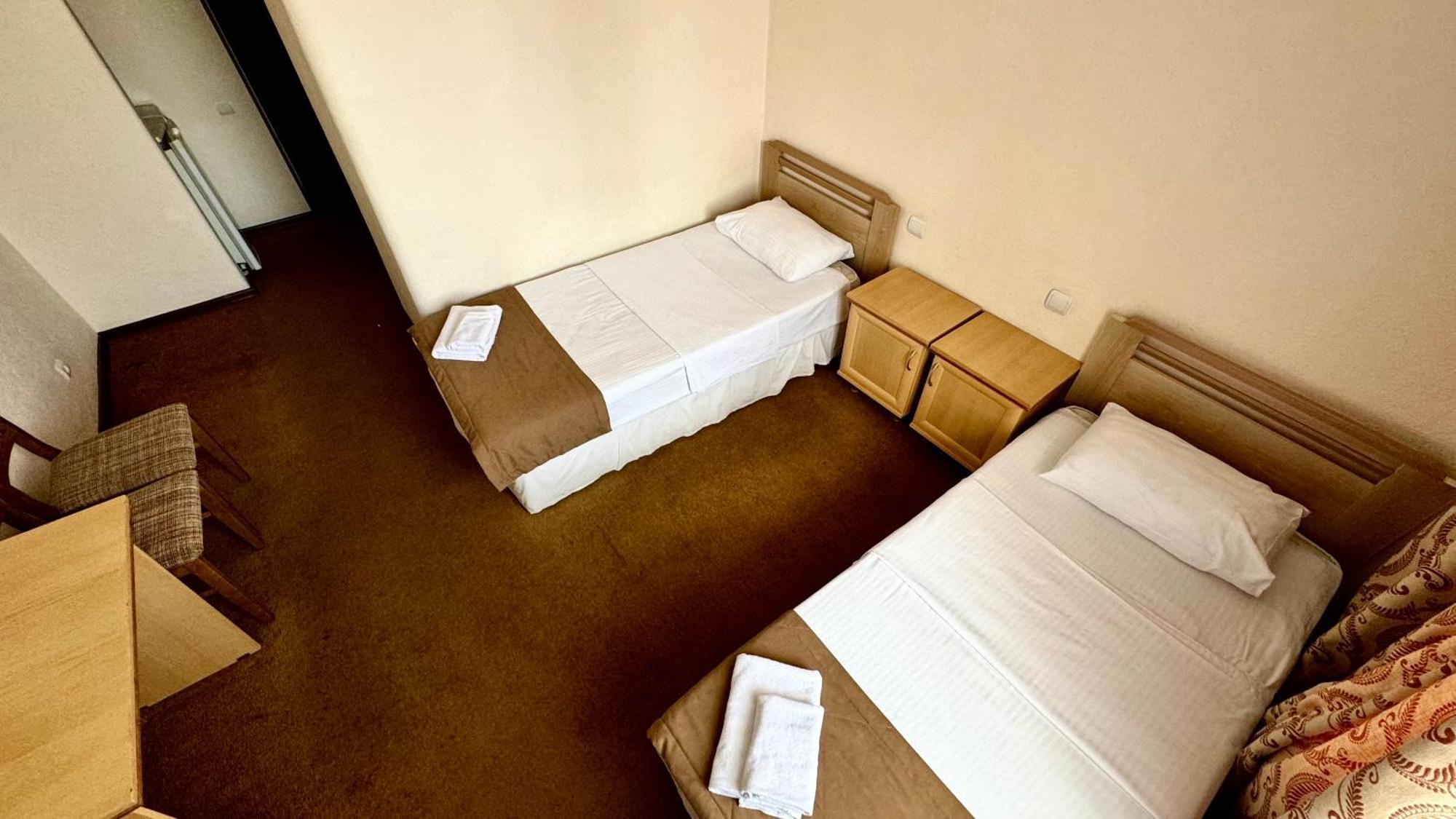 Hotel Zhambyl Taraz Eksteriør bilde
