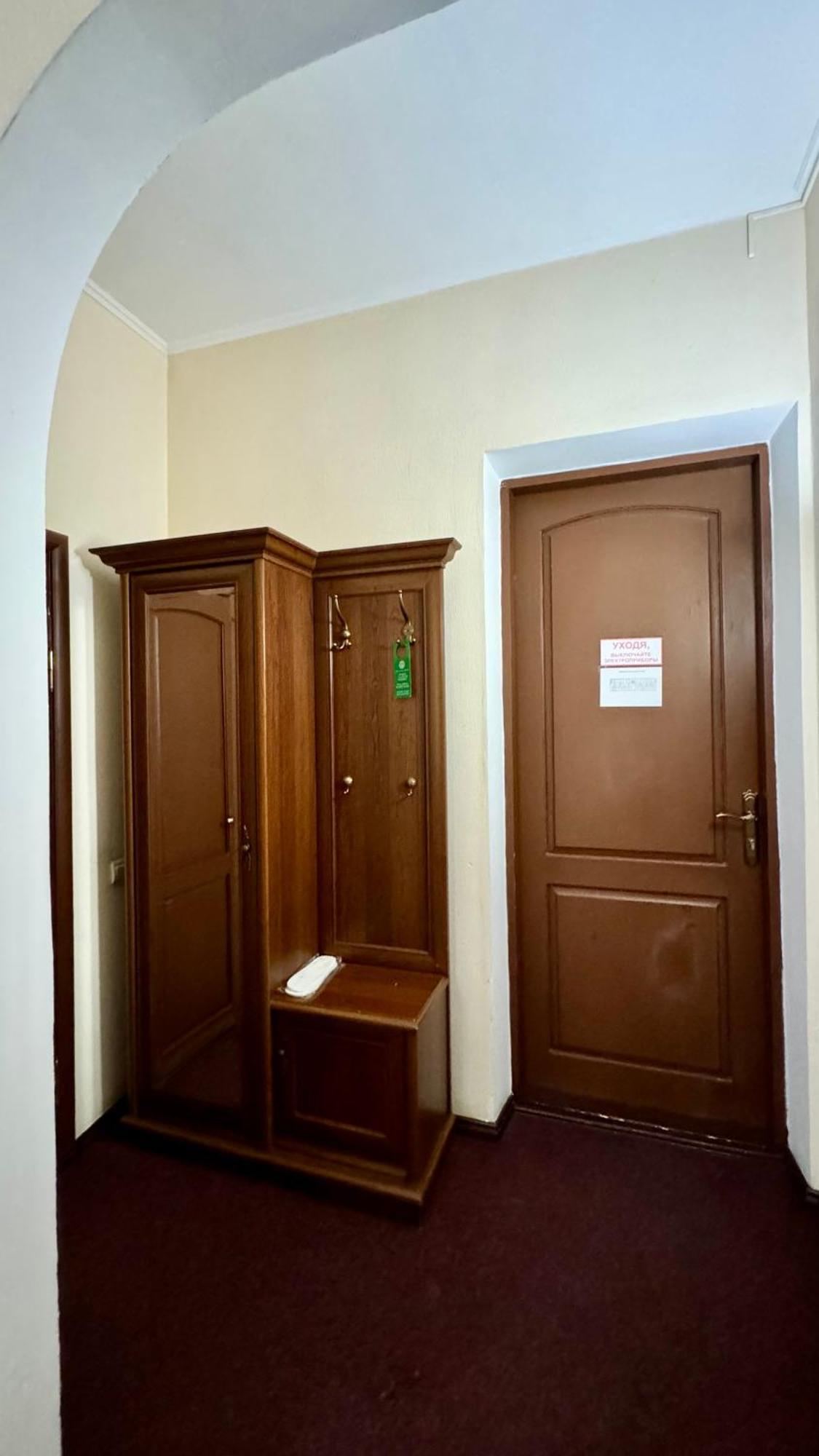 Hotel Zhambyl Taraz Eksteriør bilde
